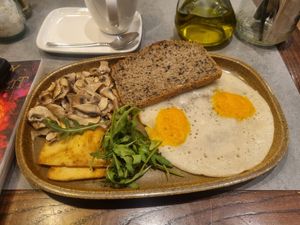 Vegan Eggs at The Sister in Brussels