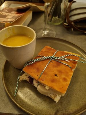  at The Sister in Brussels