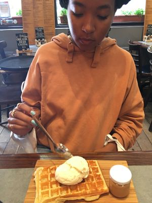 St. Gilles ( vanilla soy icecream and peanut butter) at The Sister in Brussels