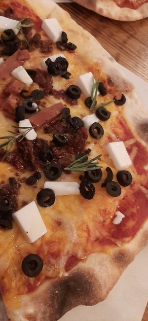 Pizza mediterrane at Pizza Loft in Krakow