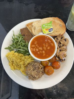 vegan full breakfastt  at Rose & Grant's in Glasgow