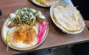 Falafel-Teller  at Zedern Imbiss in Bremen