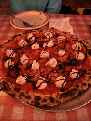 Simply red  #Veganuary at Paulie Gee's in Columbus