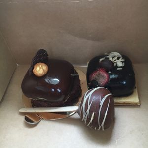 Desserts at Fristelse Cafe in Oslo