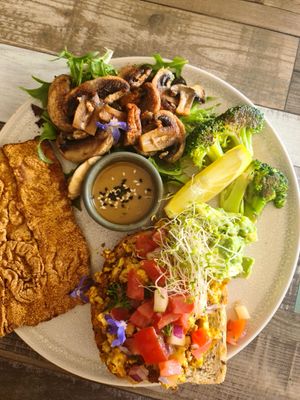 S at Particle Cafe in Avondale Heights