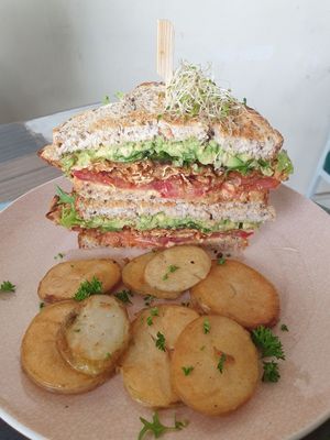 BLAT ($18.00) with potato chips ($5.50) at Particle Cafe in Avondale Heights