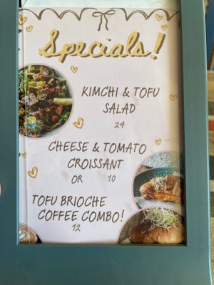  at Particle Cafe in Avondale Heights