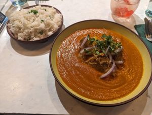 Tempeh tikka masala with rice at Stem & Glory in Cambridge