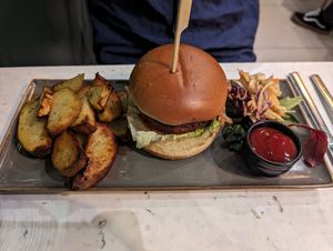 Burger at Stem & Glory in Cambridge