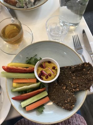 hummus with pepper and homemade crackers at Stem & Glory in Cambridge