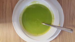 Raw green peas soup at Slunce in Ceske Budejovice