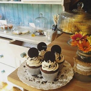 Vegan Oreo Cupcakes at Hidden Lane Tea Room in Glasgow