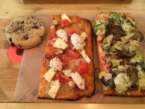 Hawaiian pizza, antipasto pizza and chocolate chip cookie at Hank Vegan Pizza in Paris