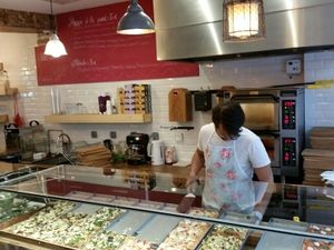 counter at Hank Vegan Pizza in Paris