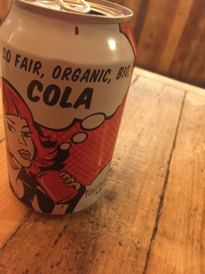Organic cola at Hank Vegan Pizza in Paris
