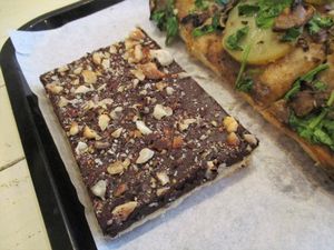 Chocolate-hazelnut tart at Hank Vegan Pizza in Paris
