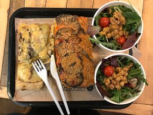 Menu 13€ at Hank Vegan Pizza in Paris