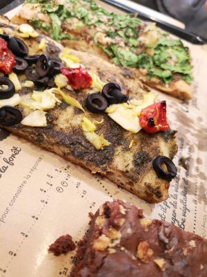 Choix de 🍕 at Hank Vegan Pizza in Paris