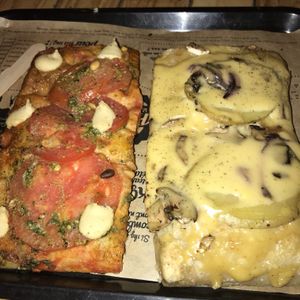 vegan pizza with potato, the best I have ever had!! at Hank Vegan Pizza in Paris