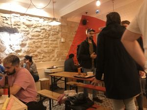 Inside at Hank Vegan Pizza in Paris