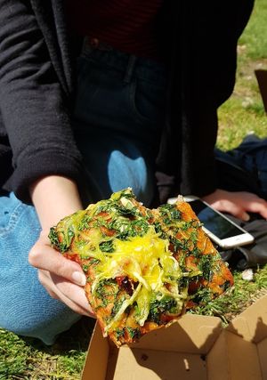 Vegan pizza at Hank Vegan Pizza in Paris