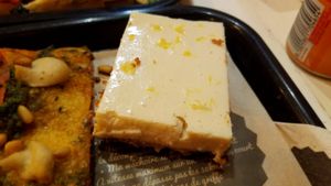 Cheese cake at Hank Vegan Pizza in Paris