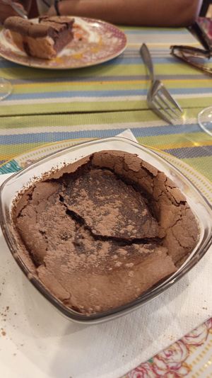 Fondant au chocolat vegan et tarte framboise framboise chocolat végane at Namasthe in Montauban