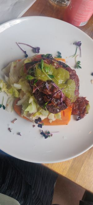 Open burger on sweet potato at Velobis in Vienna