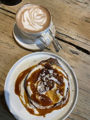 Vegane Pancakes und heiße Schokolade  at Schwätzer & Söhne in Giessen