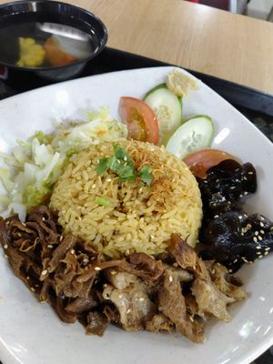 猴头菇糙米饭$7.80 at FIREFLY 萤火虫 by Thunder Tree in Central Singapore