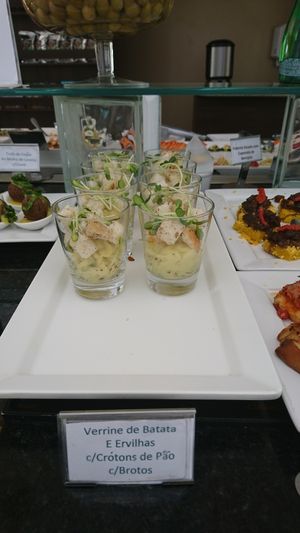 looks good  at Villa Vegana in Brasilia