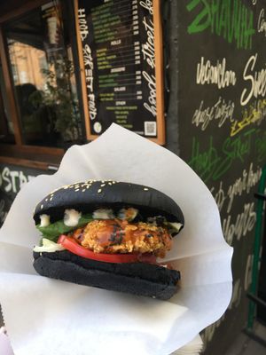 sweett baby burger at Hood - Konyushennaya in St Petersburg