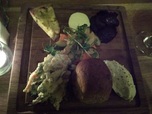 Veggie platter as a starter at The Perch in Oxford