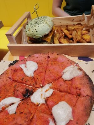  at Flower Burger in Monza