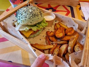  at Flower Burger in Monza