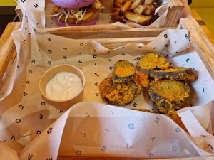  at Flower Burger in Monza