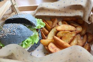 Meat eater approved! Filling, Cheap, Vegan! at Flower Burger in Monza