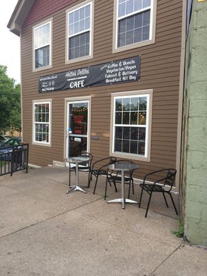 outside  at Hettie's Delites in Rochester