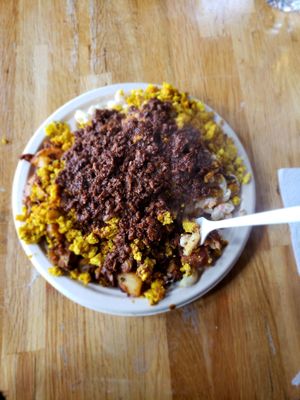 Vegan breakfast garbage plate at Hettie's Delites in Rochester