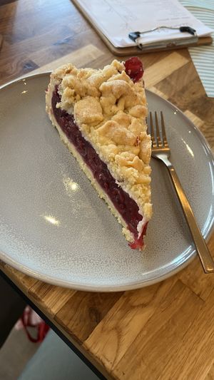 Kirsch -Streusel Kuchen so fein und fruchtig 😋  at Luttje Toornkieker in Borkum