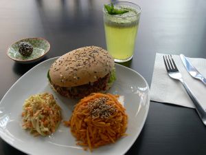 BURGER MENU at Tutgut Kueche in Mannheim