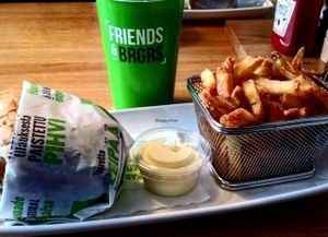 vegan meal with vegan aioli at Friends & Brgrs in Helsinki