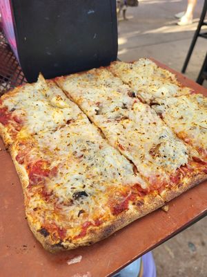  at Tampa Pizza Company in Tampa