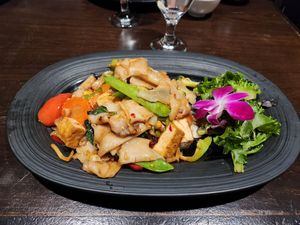 Drunken noodles at Noi Thai in Seattle