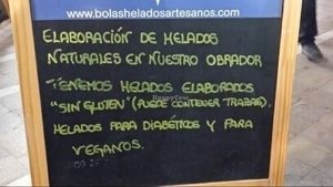 vegan Ice-cream choice  at Comme Chez toi Pasteleria Belga in Ayamonte