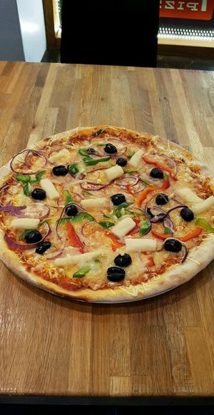 Vegan Florida pizza at Americana Pizzeria in Helsinki