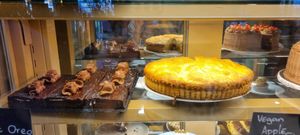 Vegan brownie and vegan apple pie at Ransoms Tearooms and Restaurant in Jersey