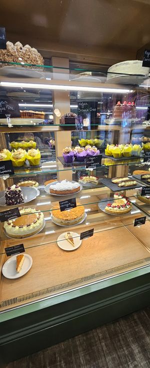 Superb cake choices 👌 at Ransoms Tearooms and Restaurant in Jersey