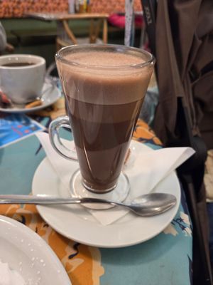 Vegan hot chocolate at Ransoms Tearooms and Restaurant in Jersey