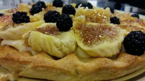 Figues and blackberries tart at In Pasta in Lucca